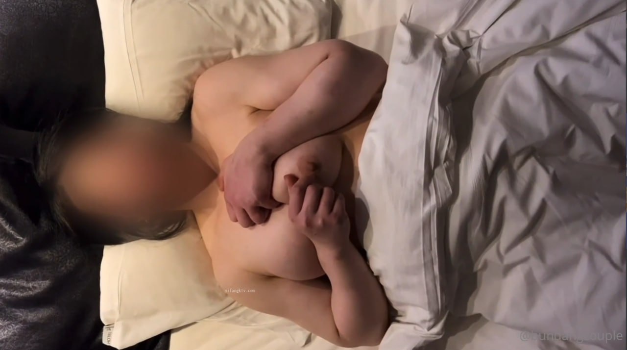 FC2PPV-4026296 【無】 【初撮り】【顔出し】半年前まで処。。女。これが現実。。